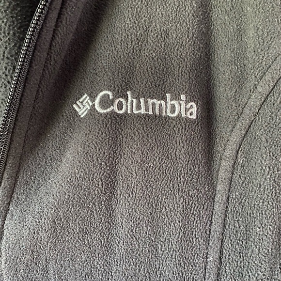 Women’s Columbia fleece jacket. Size small - Picture 3 of 4